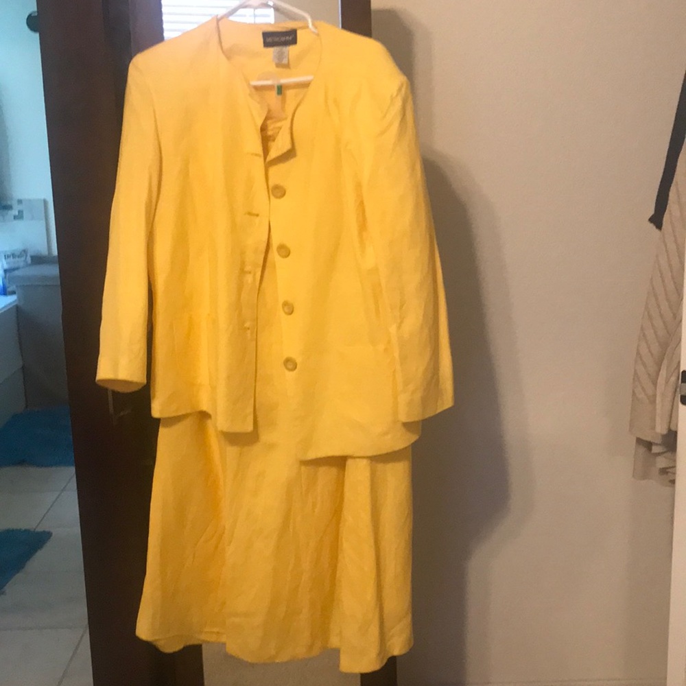 2 piece suit.